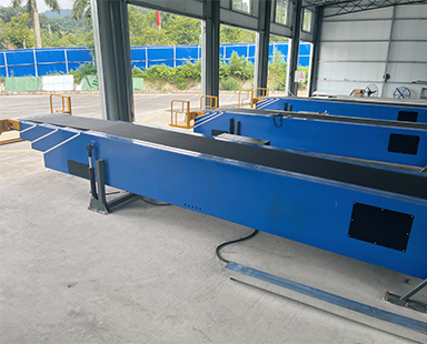 定制皮帶伸縮輸送機(jī)：注意事項(xiàng)與優(yōu)勢詳解